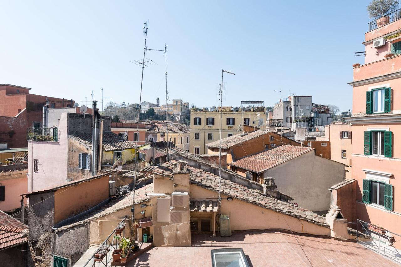 Idyllia Lighty Flat With Views In Trastevere Rome Luaran gambar